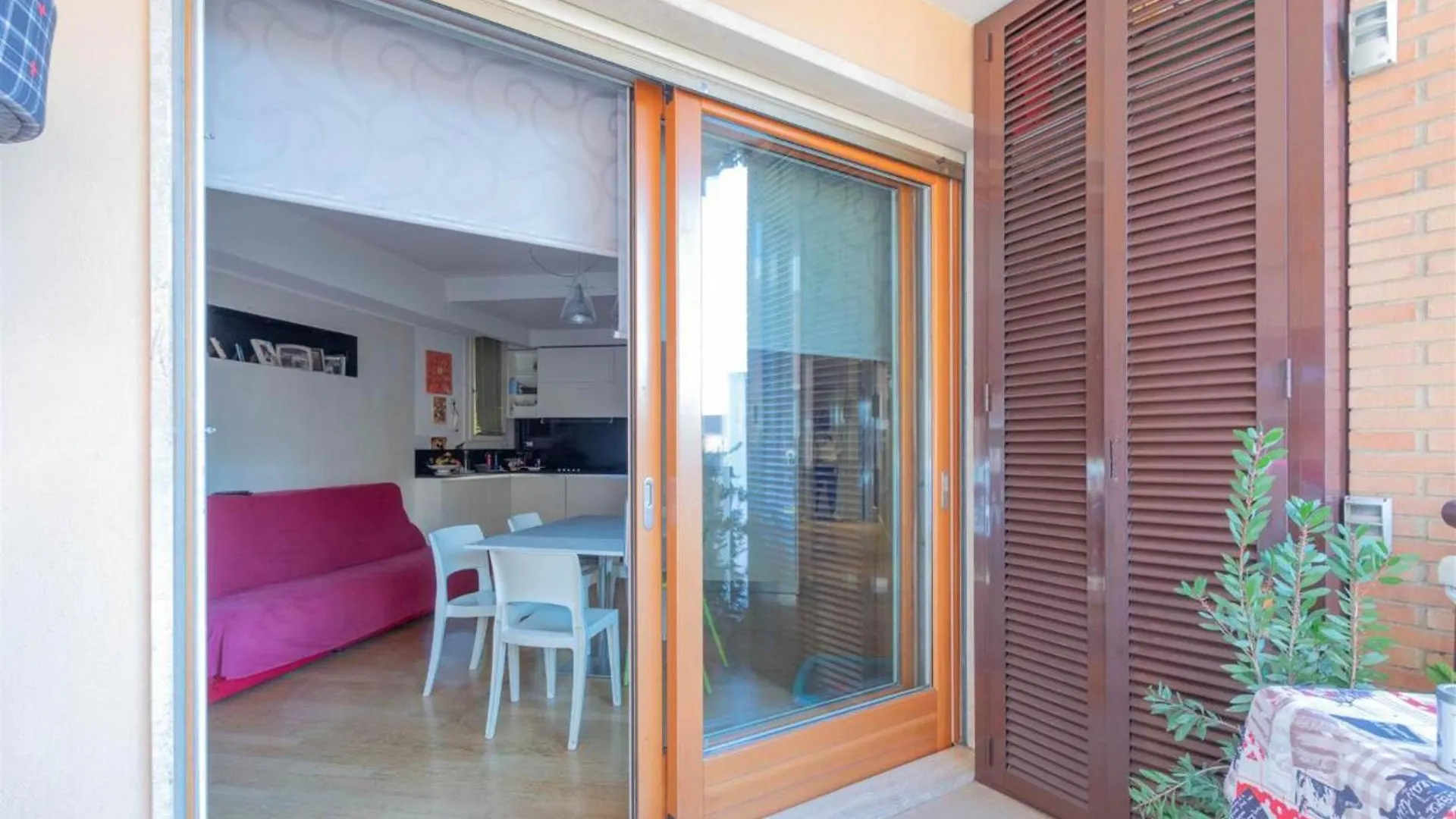 Beautiful 1-Bed Apartment In Roma 0*, Rome